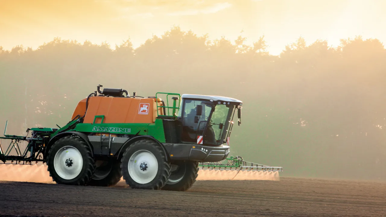 Pantera 4504 W — Samojízdné postřikovače