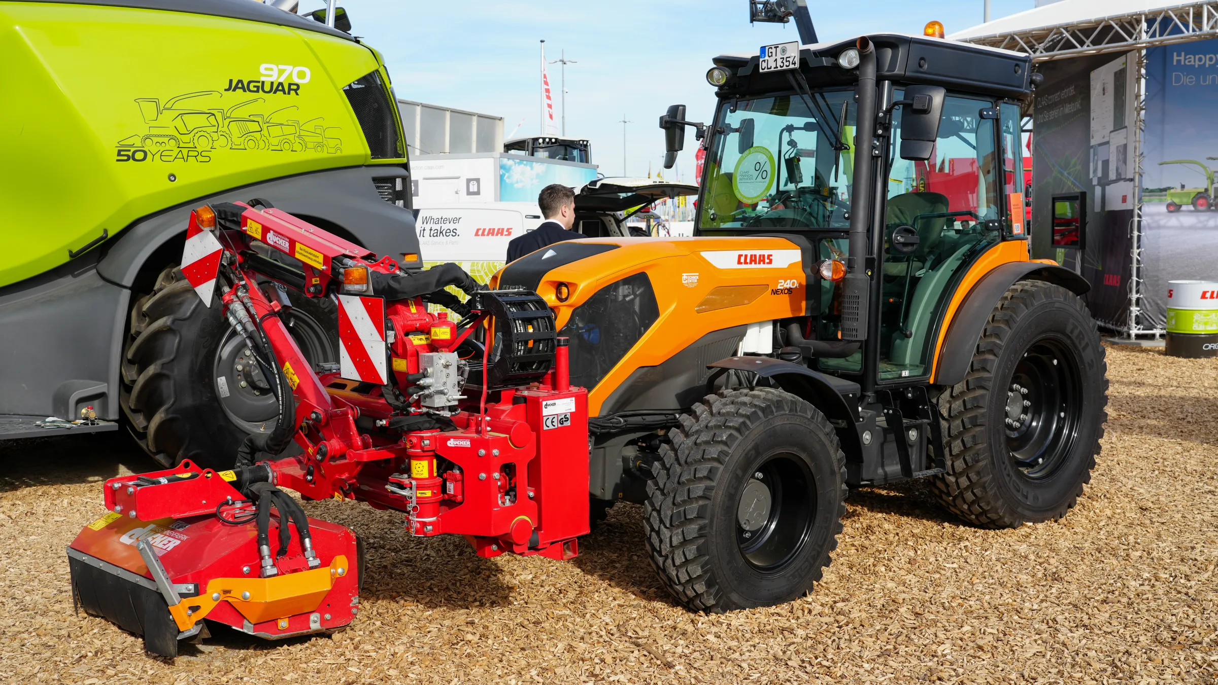 Nexos 210 VL — Traktory