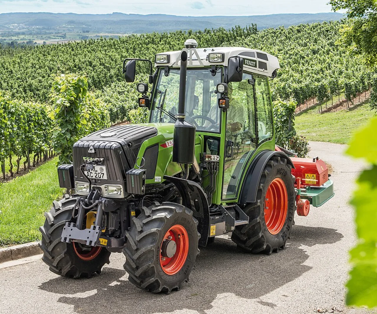 210 Vario — Traktory