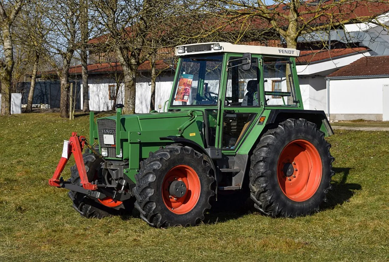 Farmer 306 LSA — Ciągniki