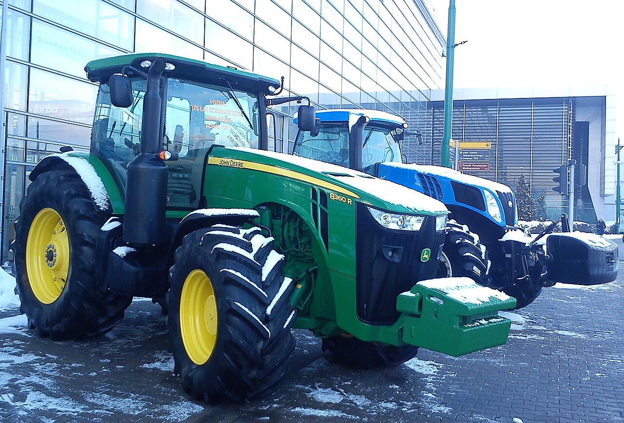 8270R — Traktory