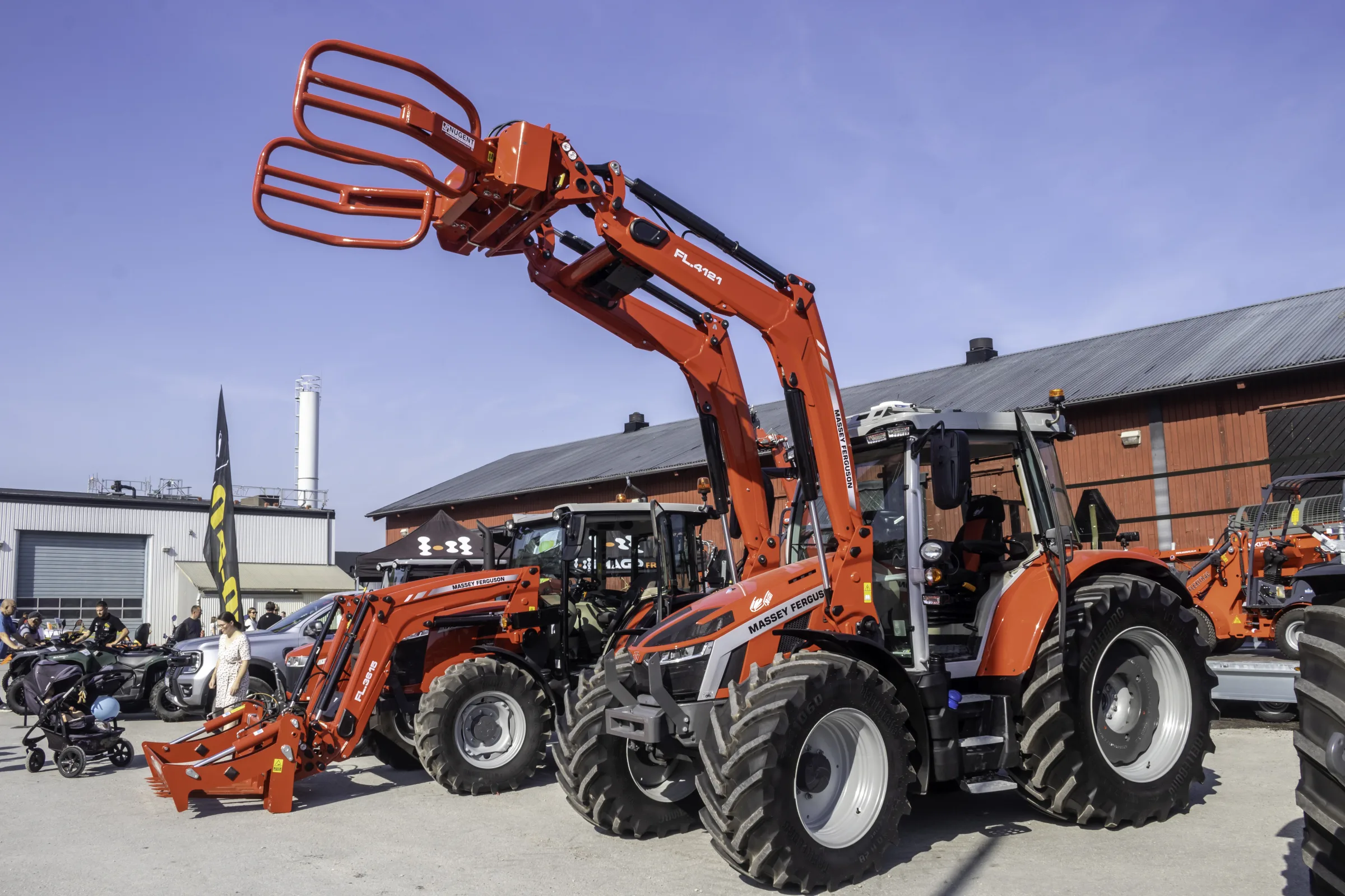 Massey Ferguson 5S.145 — Трактор, 2022