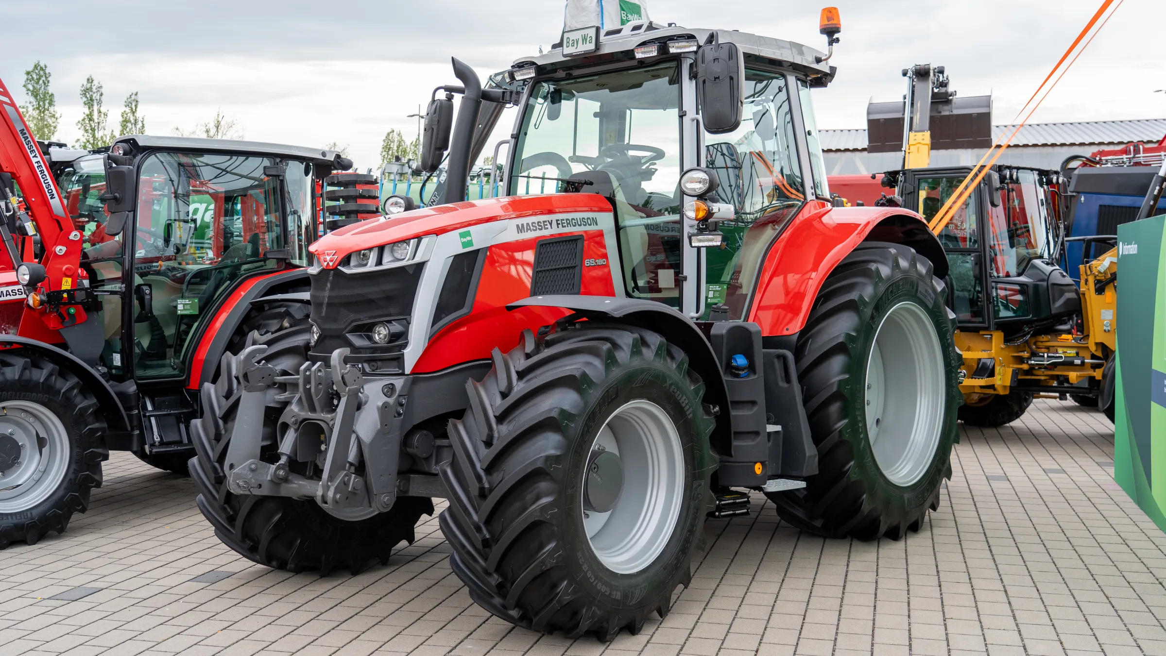Massey Ferguson 6S.180 — Трактор, 2022