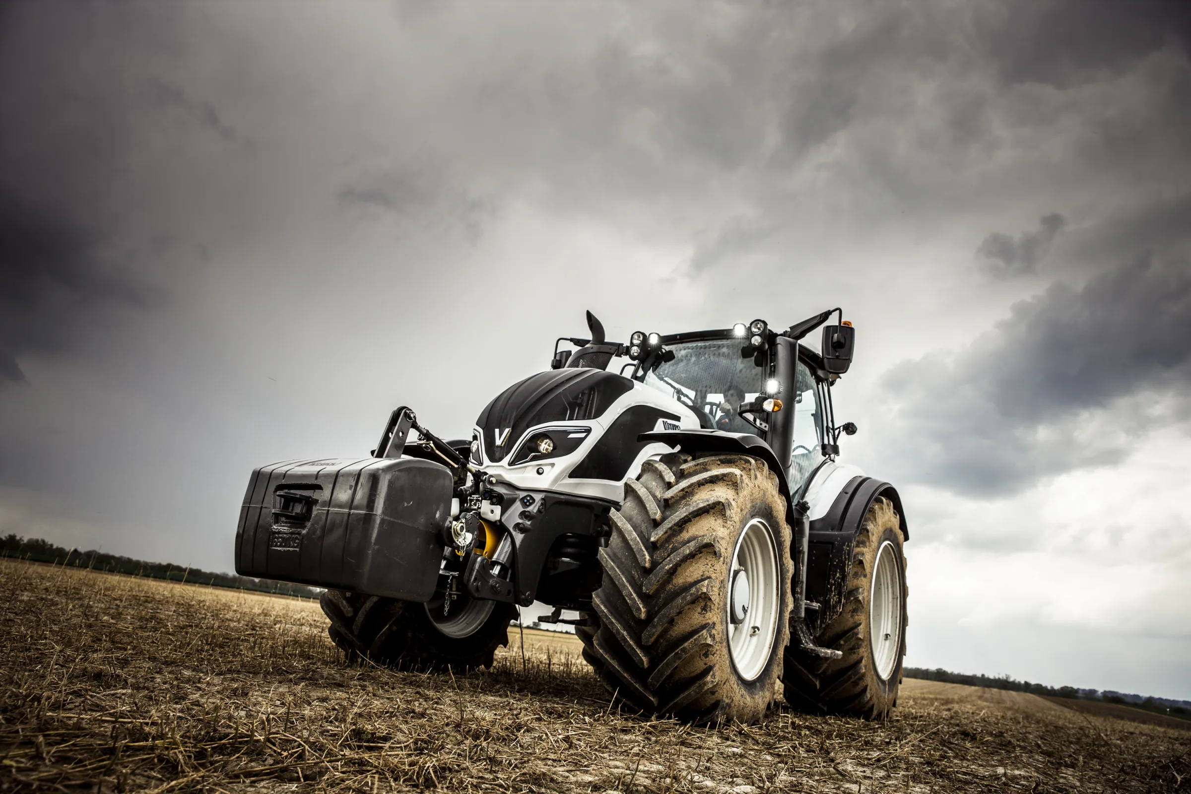 Valtra T254 — Трактор, 2014